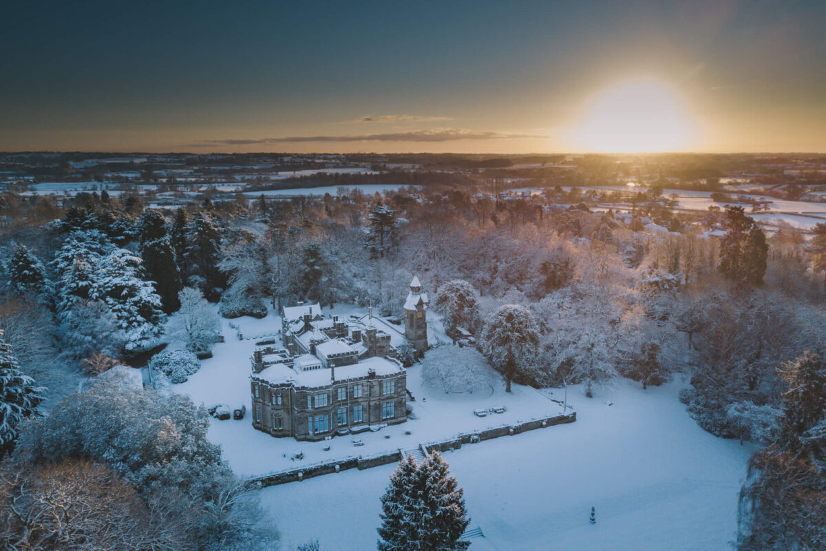 Winter Hampton Manor and nature